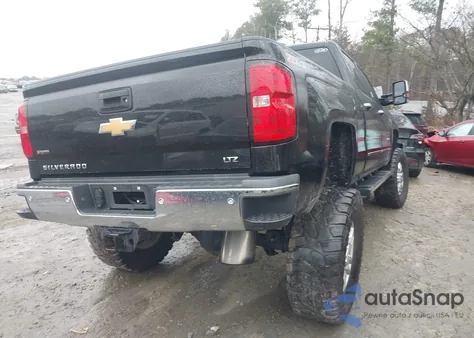 2015 Chevrolet Silverado 2500Hd Ltz z USA, uszkodzony, nr VIN 1GC1KWE86FF544766